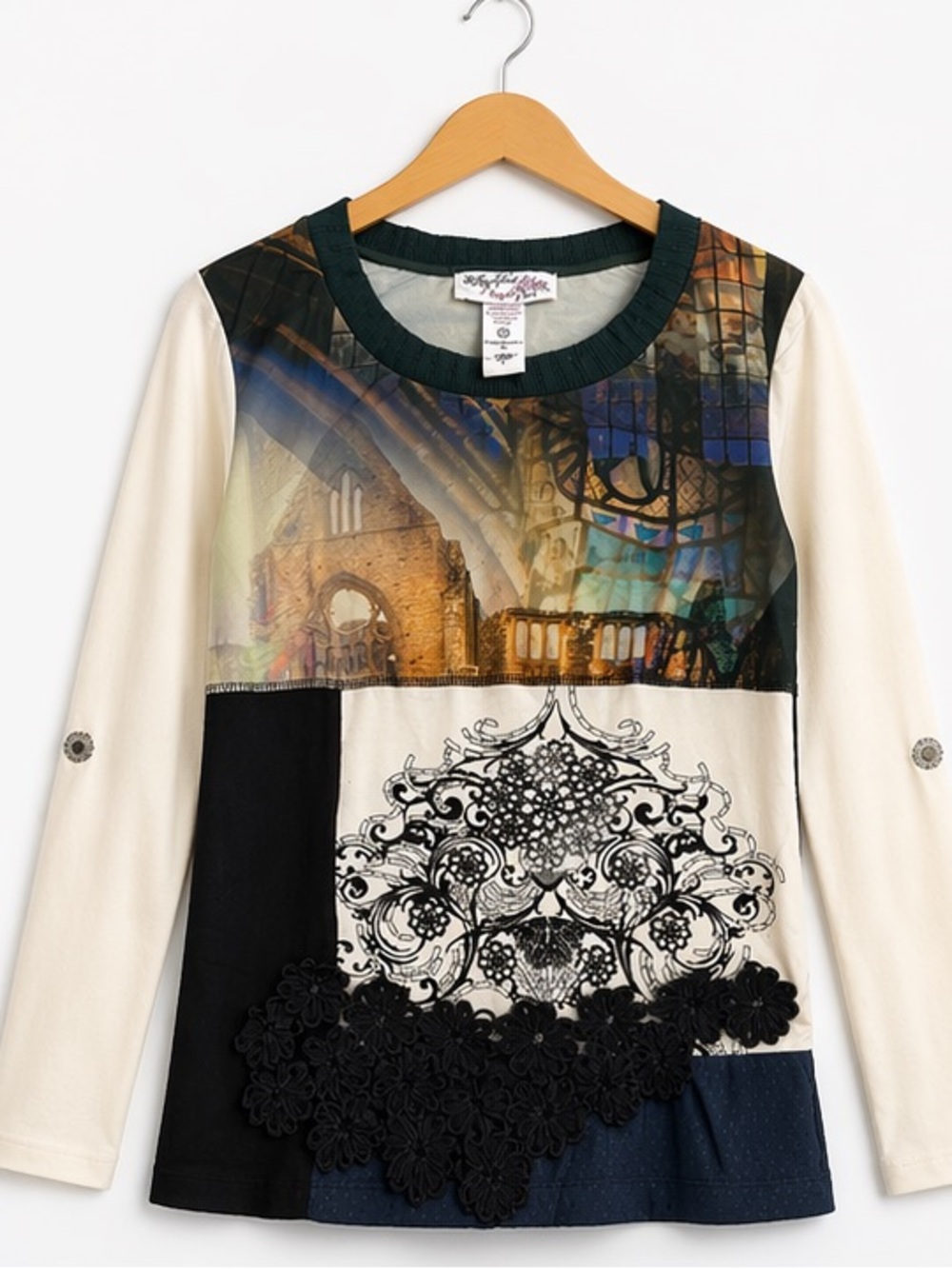 Mixed-Media Scenic Patchwork Long Sleeve Tee in Ivory, Black & Navy| Size M